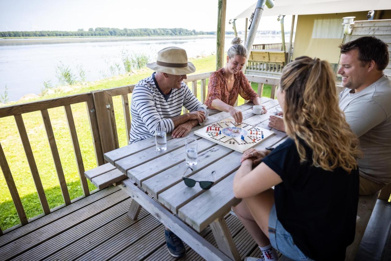 Jachthaven Nieuwboer Hotel Bunschoten Exterior foto