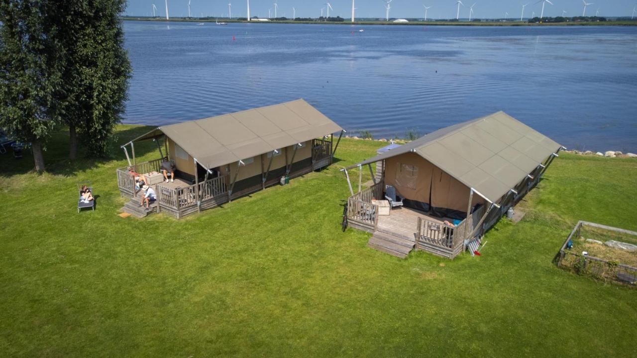 Jachthaven Nieuwboer Hotel Bunschoten Exterior foto