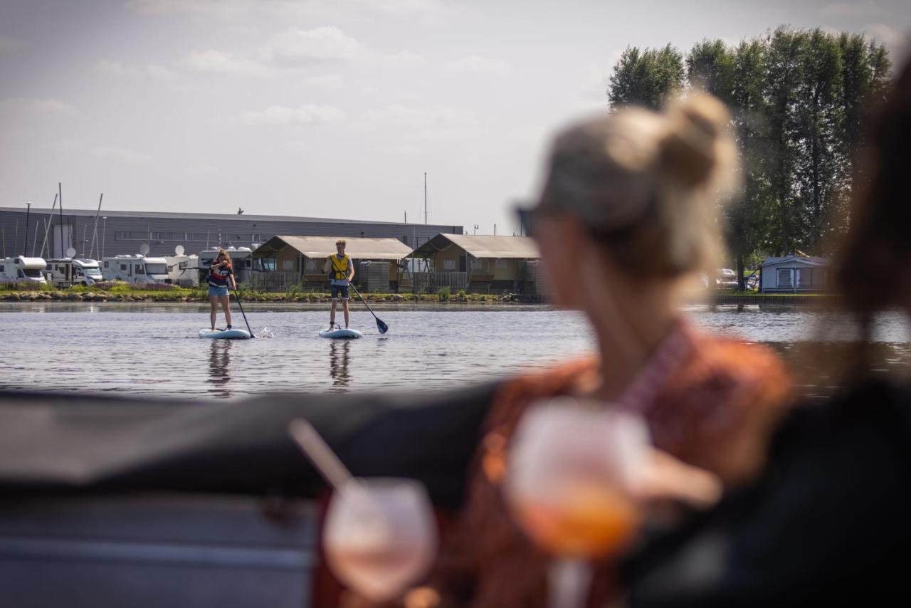 Jachthaven Nieuwboer Hotel Bunschoten Exterior foto